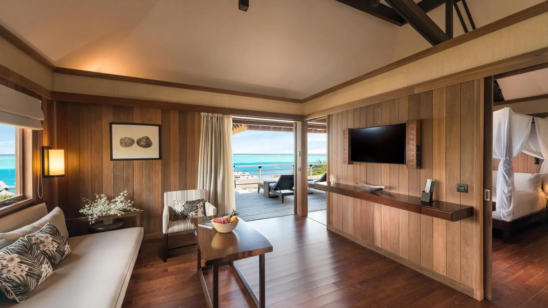 Resort Conrad Bora Bora Nui Hotel