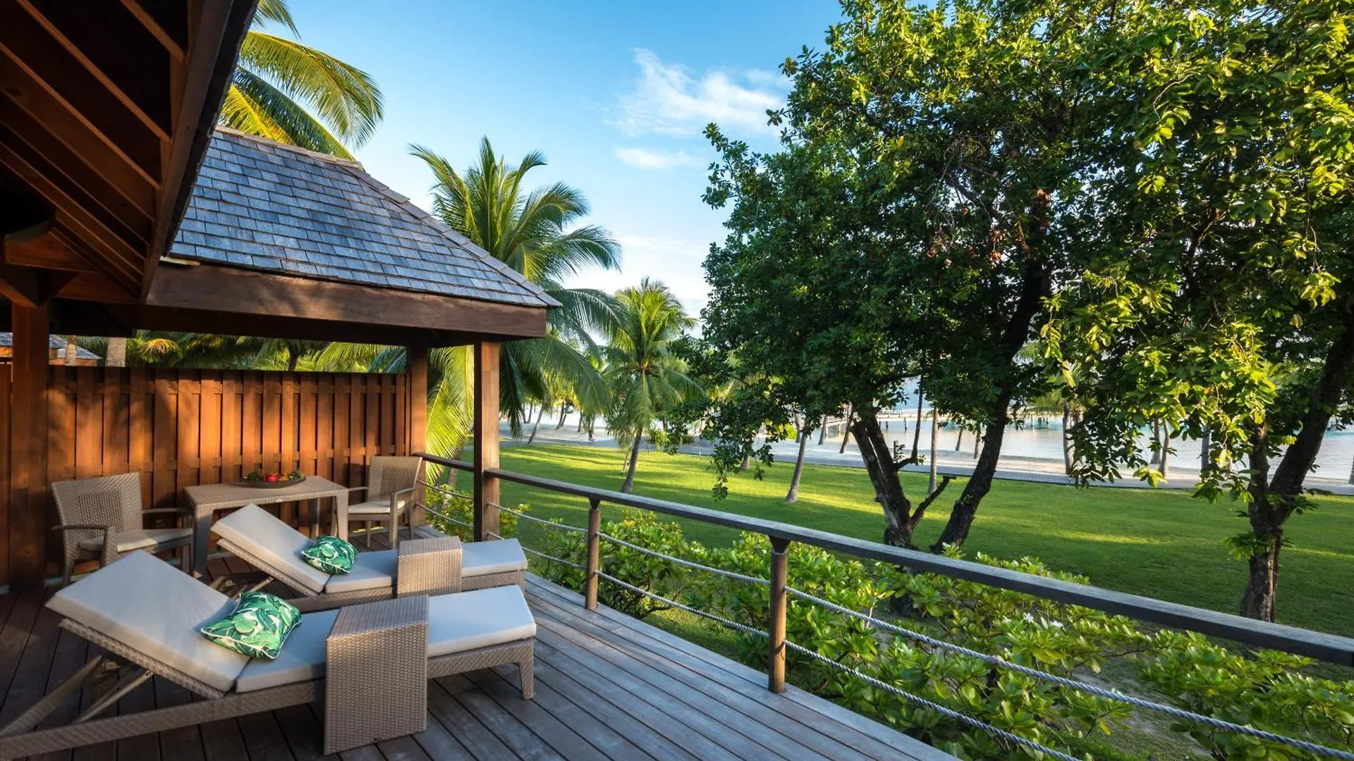 Resort Conrad Bora Bora Nui Hotel